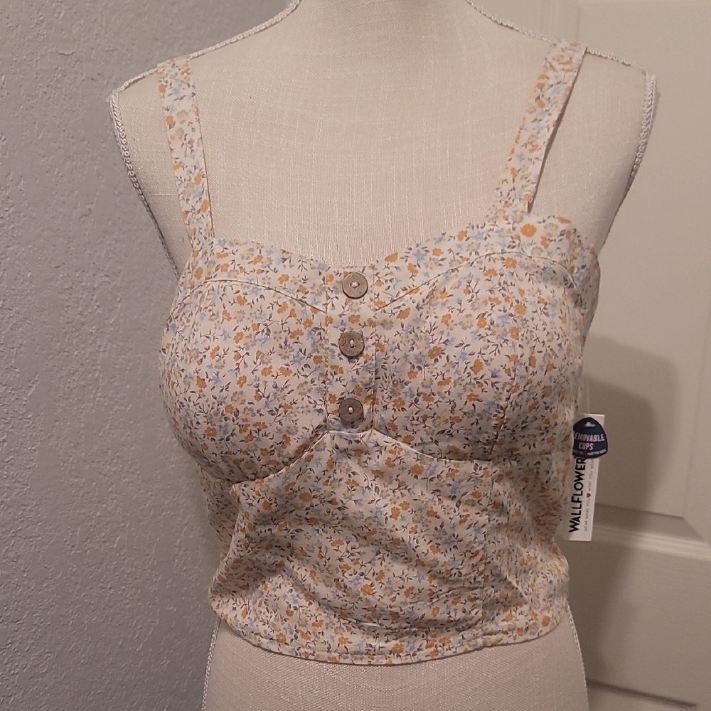 Wallflower Cream Floral Button-Front Crop Cami